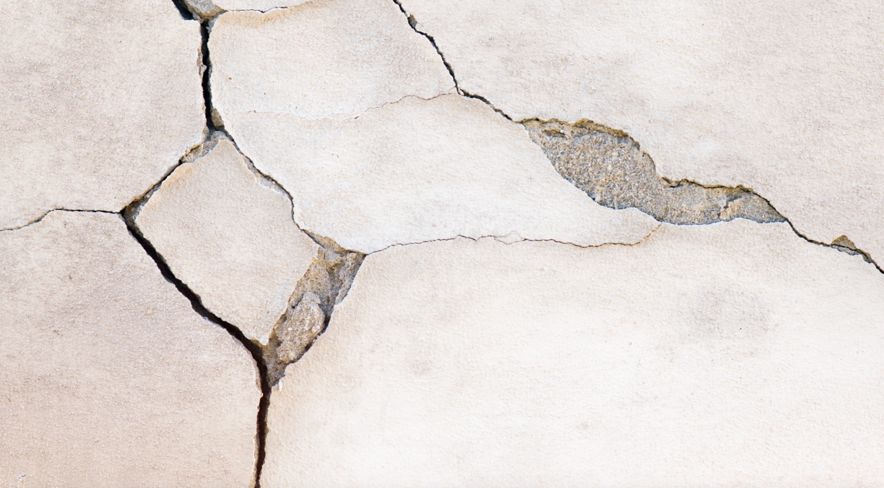 Building in Texas Hill Country's Mercurial Weather: Climate Challenges and Construction